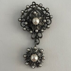 Vintage Drop Dangle Pin Brooch Faux? Pearl